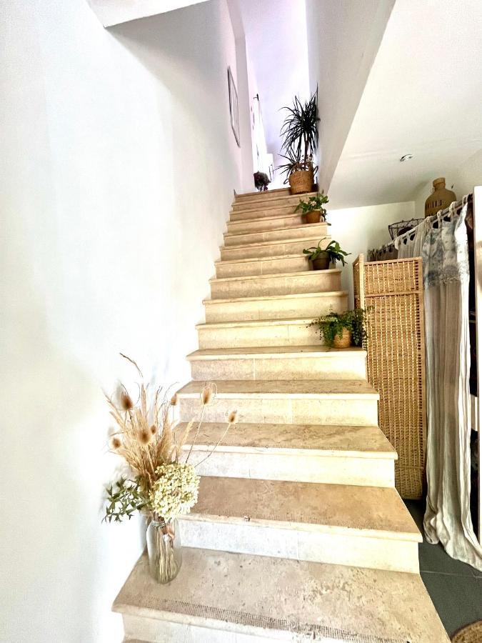 Loft Atypique Au Milieu Des Champs Apartment Tourrettes Exterior photo